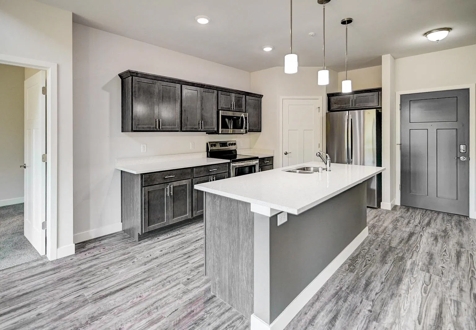 The Edge at Cottage Grove Commons — Photo 1