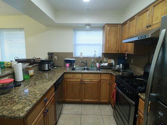 3rd image of 3107 Sleepy Hollow Dr