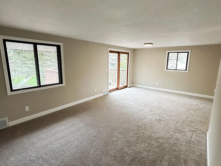 7436 Iden Ave S — Photo 15