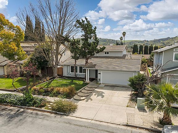 5th image of 6821 Muscat Dr