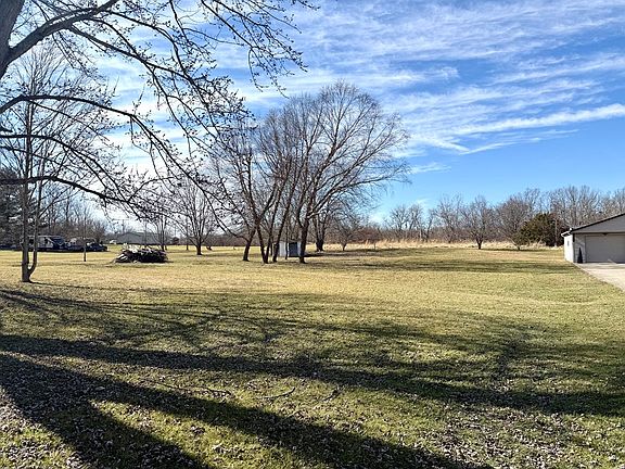 5th image of 3061 Cattail Rd