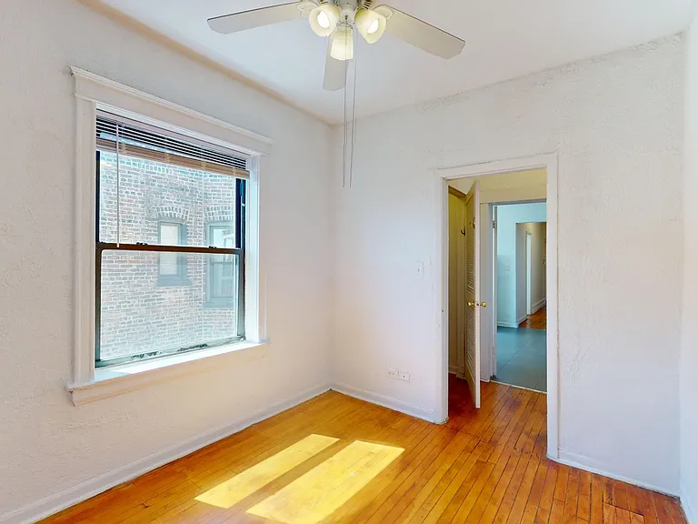 1515 E. 54th Street — Photo 15