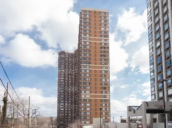 100 Old Palisade Rd APT 1806, Fort Lee, NJ 07024