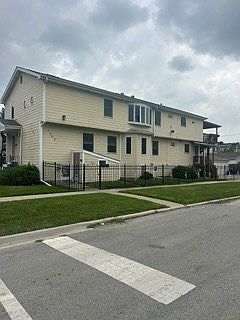 2nd image of 1700 S 7th Ave