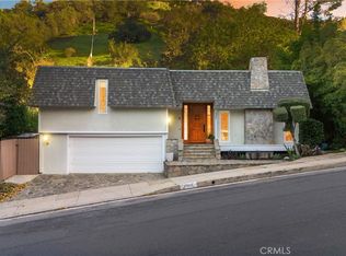 16982 Escalon Dr, Encino, CA 91436