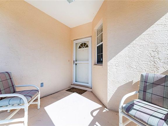 5th image of 404 Casa Del Lago Way #404