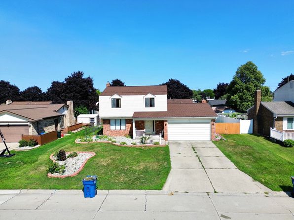 29148 W Nottingham Cir