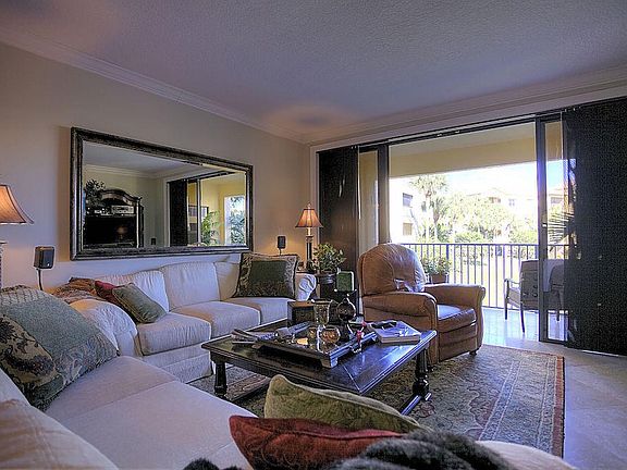 3rd image of 300 Uno Lago Dr APT 201