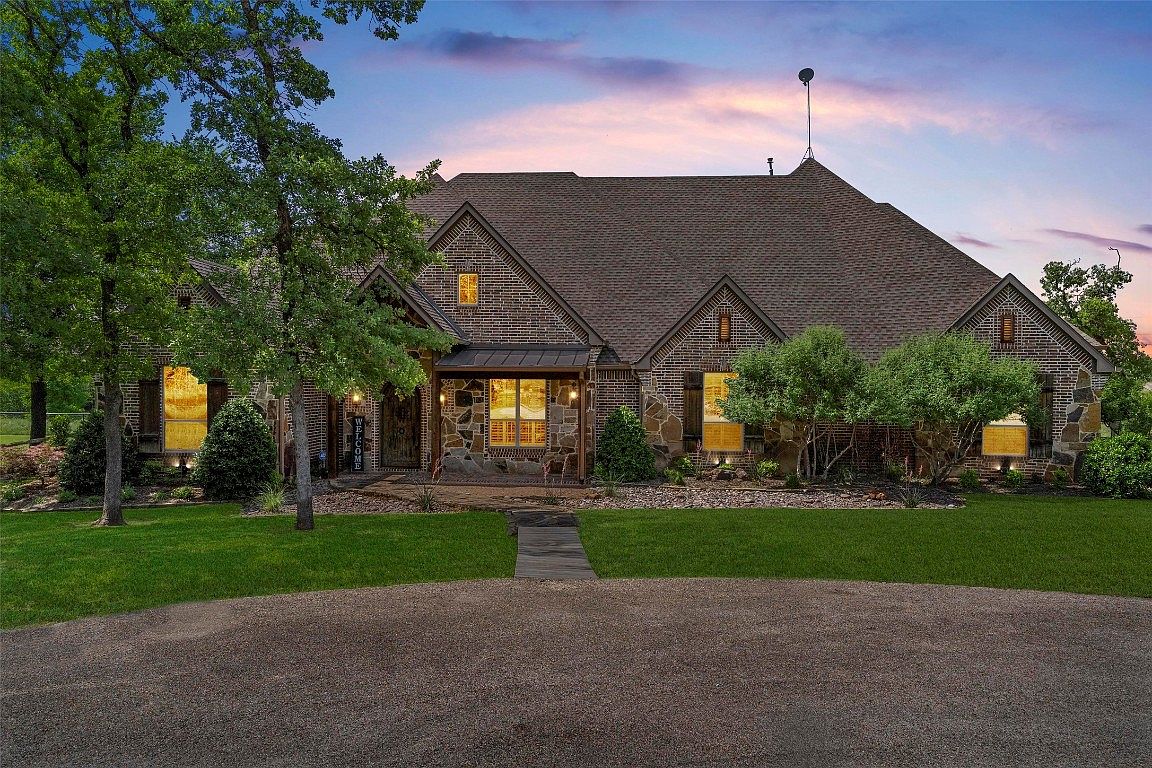 3441 Enchanted Acres Dr, Burleson, TX 76028 Zillow