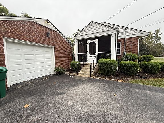 2nd image of 313 Castle Heights Ave