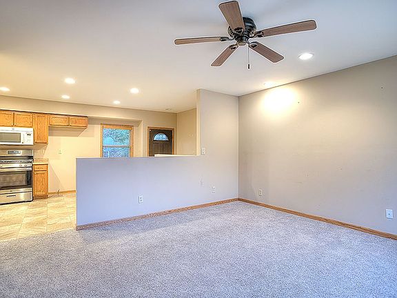 3rd image of 4536 Tenby Ct