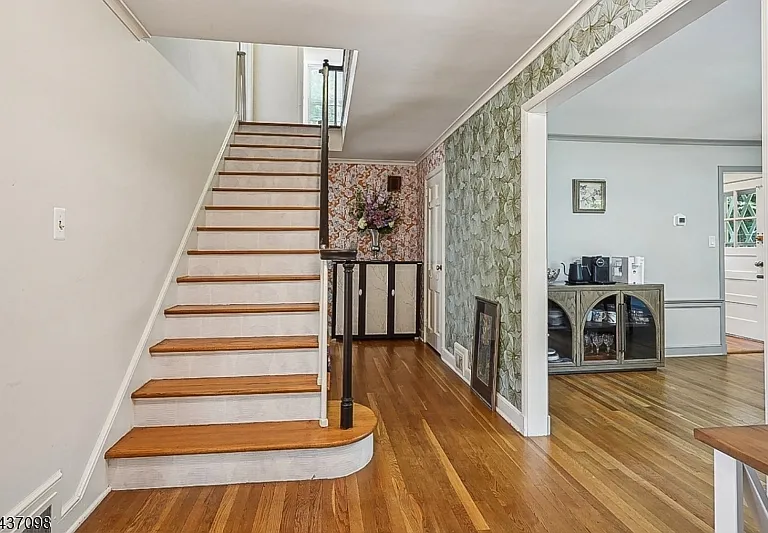 305 Lupine Way — Photo 3
