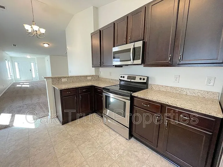 255 Coosawatchie St — Photo 7