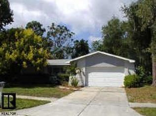 1302 Whispering Pines Dr, Clearwater, FL 33764