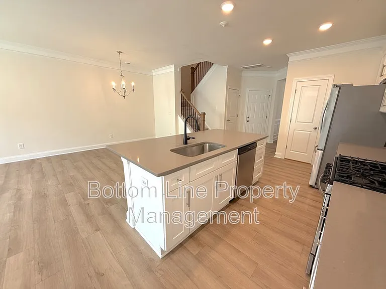 4029 Black Ct — Photo 9