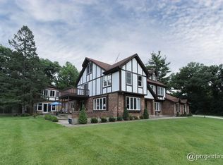 163 Springwood Ln, Barrington, IL 60010