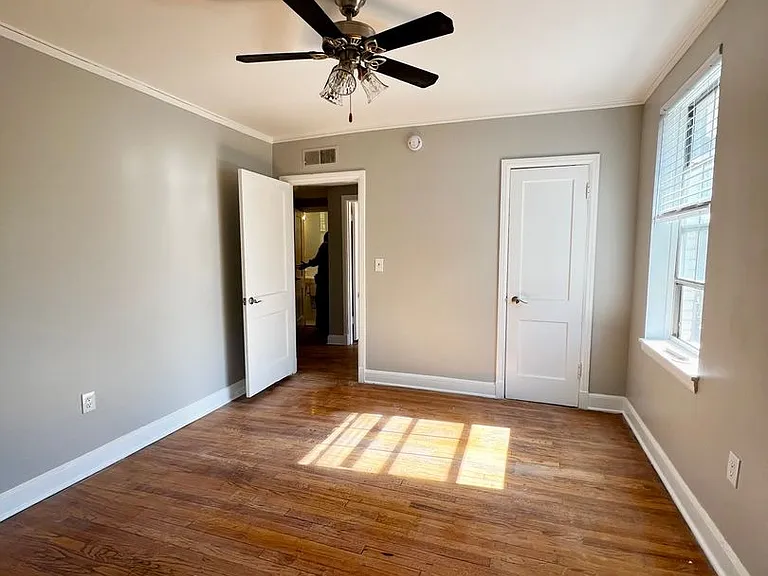 100 N Cooper St — Photo 11