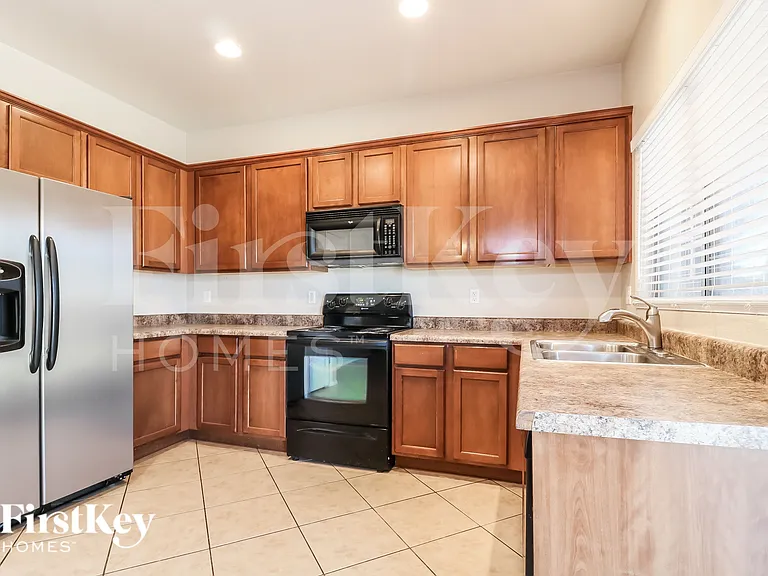 14524 W Evans Dr — Photo 5