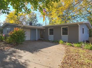 2951 Mid Course Dr, Saint Louis, MO 63125