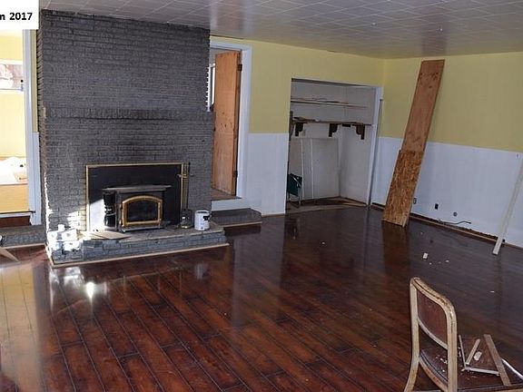 3rd image of 130 N Union St