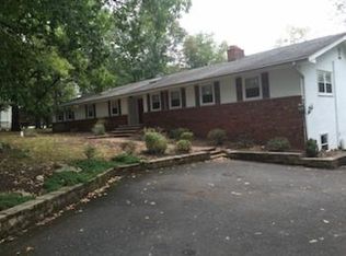 90 Lilac Dr, Annandale, NJ 08801