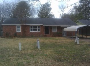 1611 Sansing Dr, Clarksdale, MS 38614