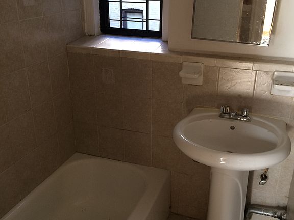 3rd image of 1315 Eastern Pkwy APT B7
