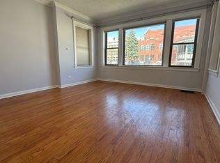 2717 W Carmen Ave #1, Chicago, IL 60625