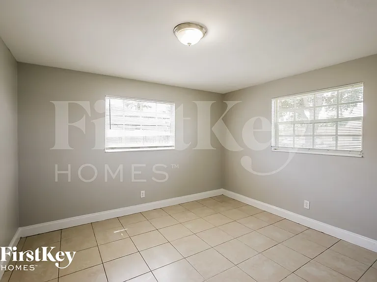 7171 SW 10th Ct — Photo 13