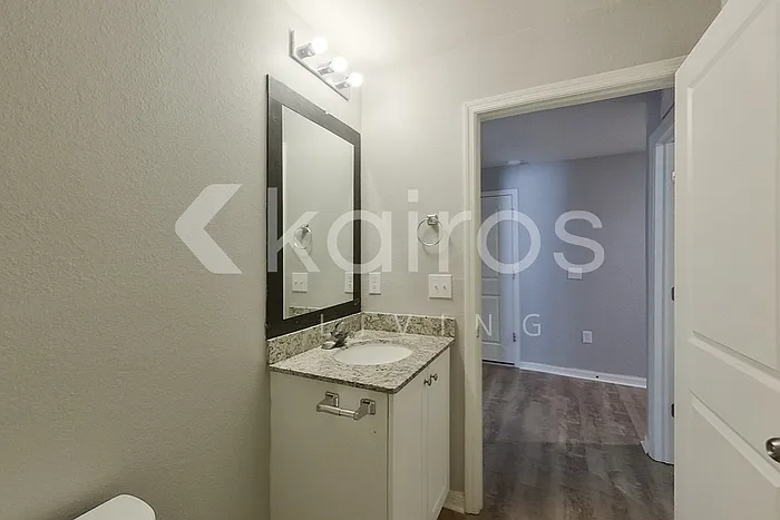 2227 NW 11th Ct — Photo 16