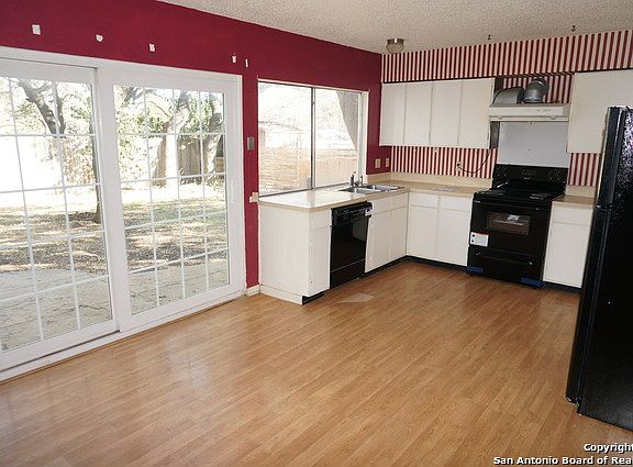 5th image of 11926 Briarpath Dr