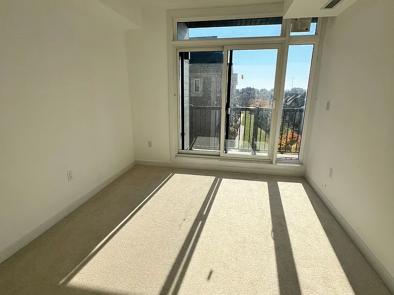 184 Angus Dr #3 — Photo 4