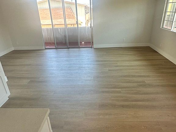 4th image of 3845 W 226th St