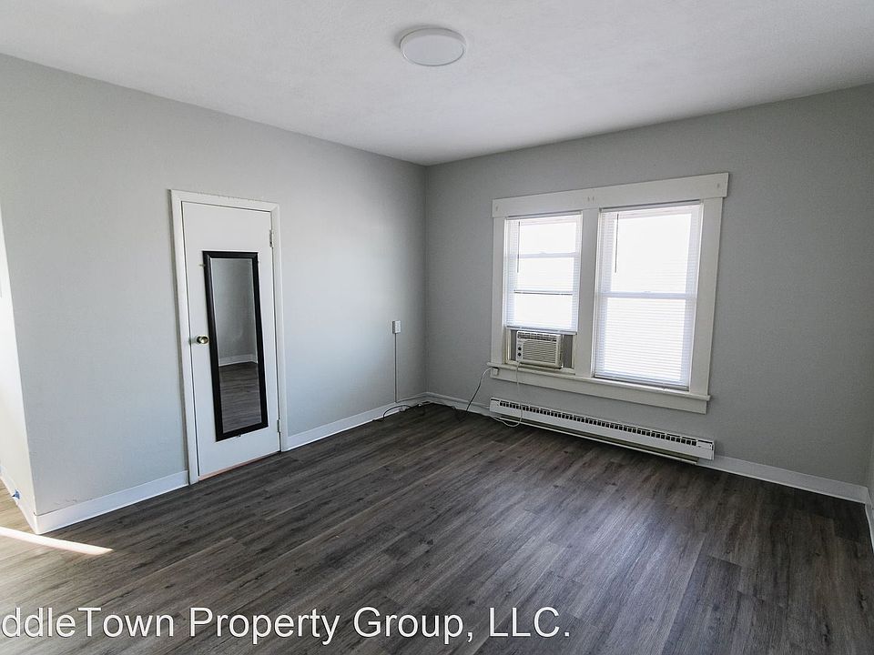 1st image of 1924 W Jackson St #11663492