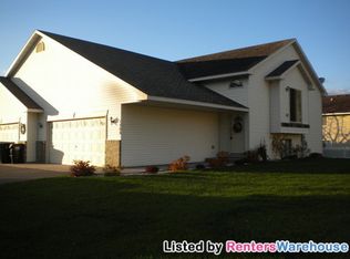 1408 3rd St S, Princeton, MN 55371