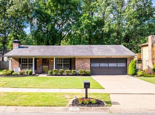 14101 Ridgewood Dr, Little Rock, AR 72211