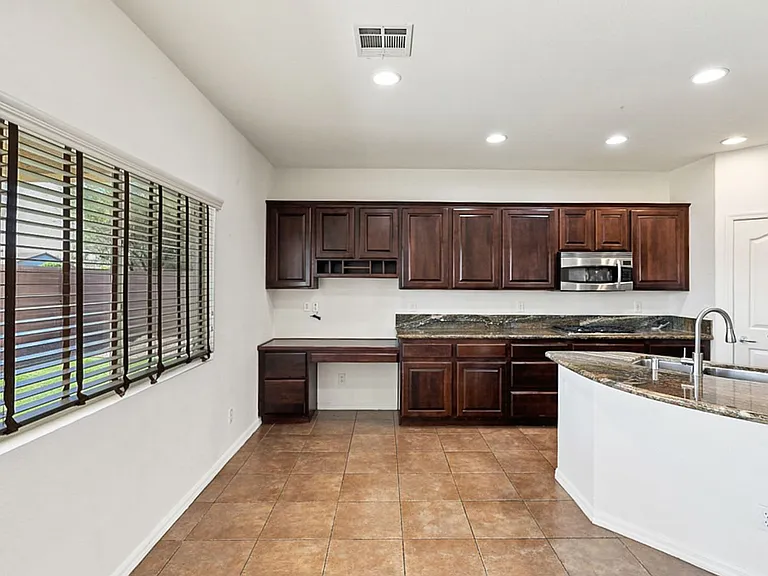 6509 Collingsworth St — Photo 31