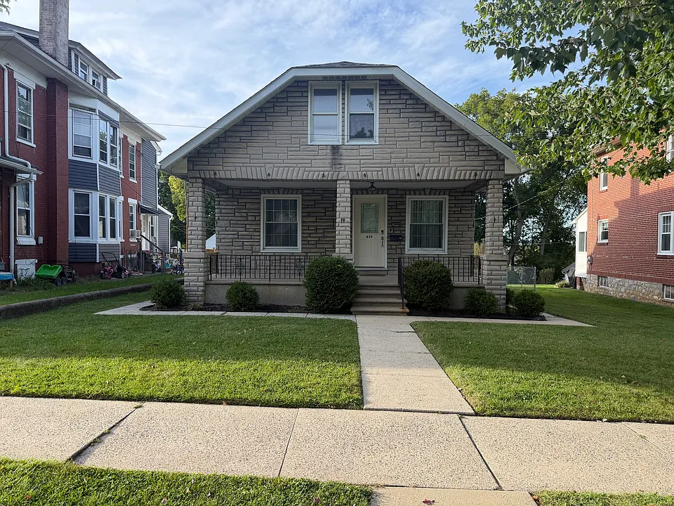 639 N Wyomissing Blvd #2