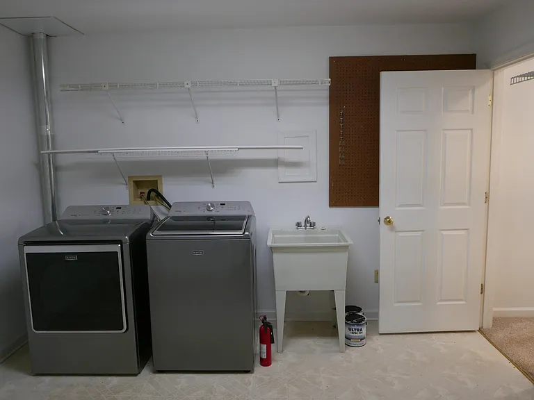 4725 Amber Ridge Ct — Photo 38
