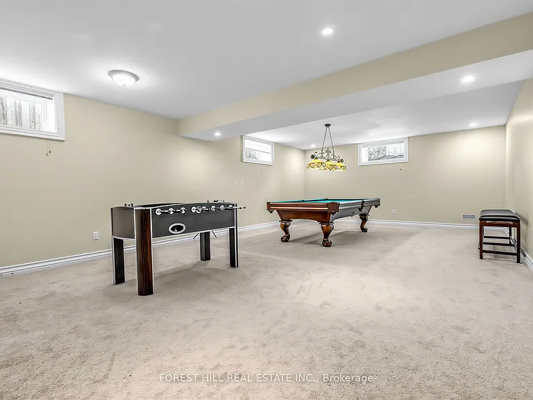 8 Colvestone Rd — Photo 46