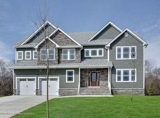 562 Brookside Dr, Toms River, NJ 08753