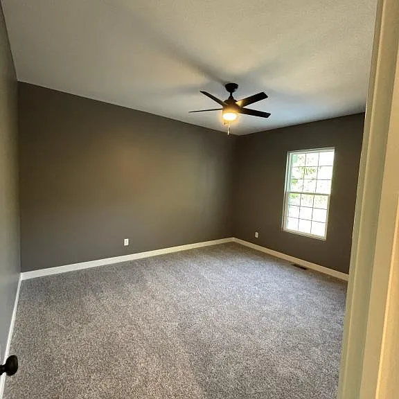 805 Thieme St — Photo 10