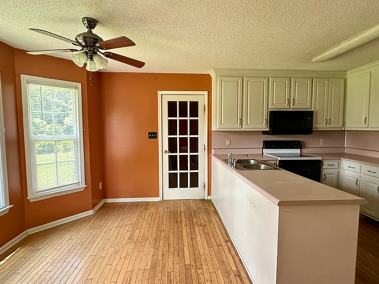 2763 Hunters Ct — Photo 10