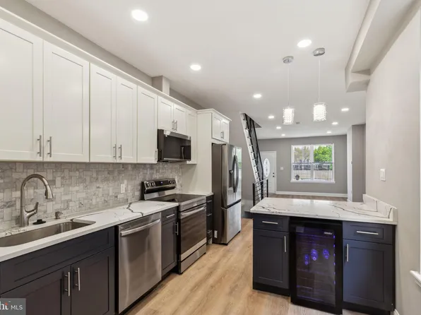 2954 Cedar St, Philadelphia, PA 19134