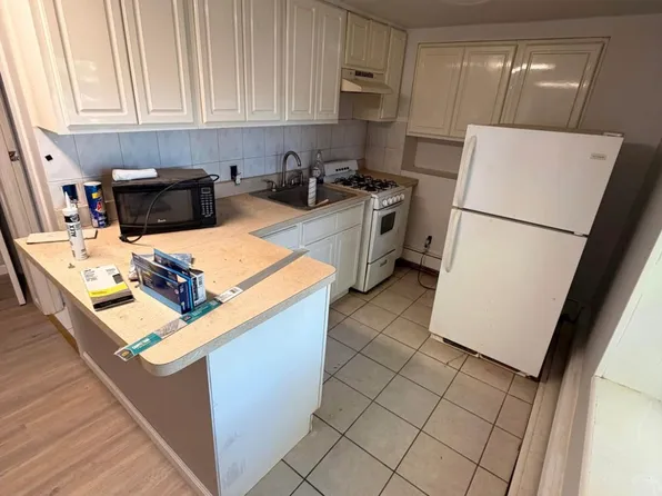 60 Vernon Ave APT 1, Yonkers, NY 10704