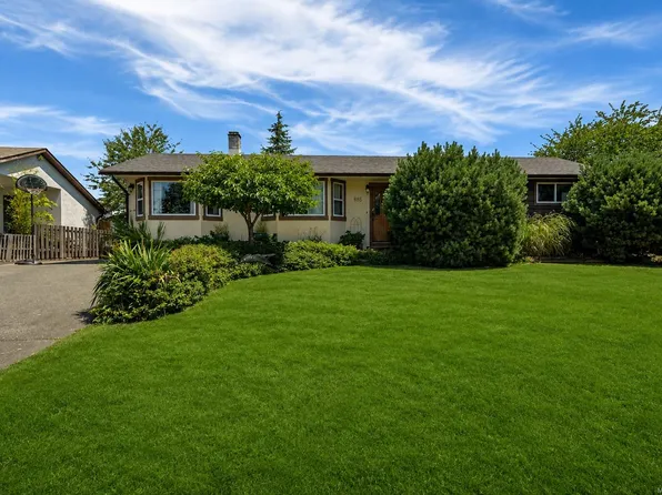 885 Shellbourne Blvd, Campbell River, BC V9W 4Z7