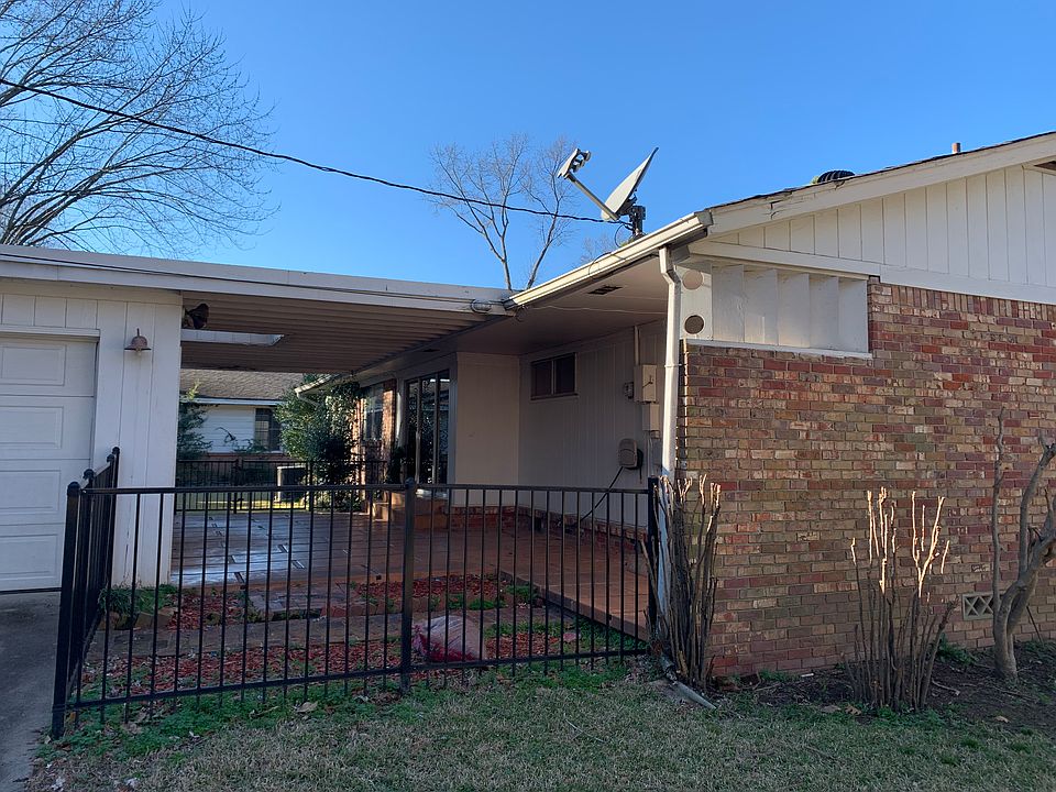 2nd image of 208 Cherokee Cir