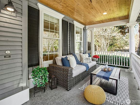 5th image of 5607 256th Avenue NE
