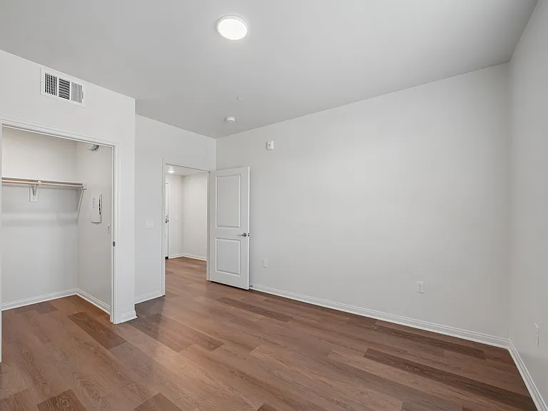 Gallery Park Apartments — Photo 107