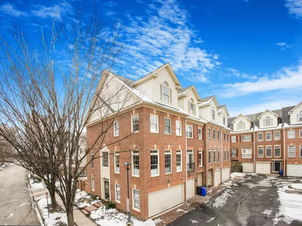 1110 N Stafford St, Arlington, VA 22201